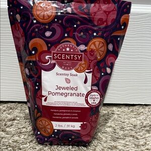 Scentsy Jeweled Pomegranate Bath Soak - Purple and Pink